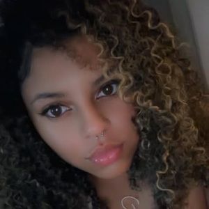 Meet your Posher, Destiny